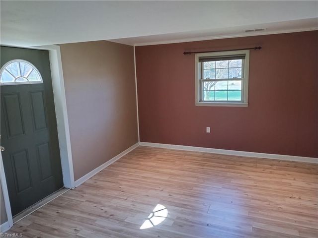 113 Merrydale Court, King, NC 27021