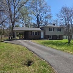 113 Merrydale Court, King, NC 27021