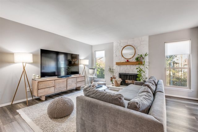 10650 Steppington Drive 212, Dallas, TX 75230