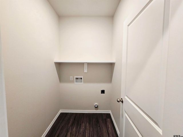 1103 Park Meadows Dr., Whitehouse, TX 75791