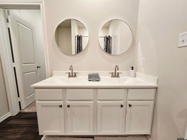 1103 Park Meadows Dr., Whitehouse, TX 75791