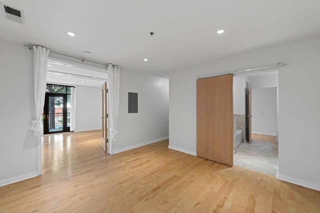 3104 W Lake Street 104, Minneapolis, MN 55416