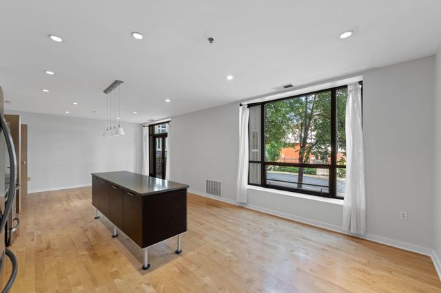3104 W Lake Street 104, Minneapolis, MN 55416