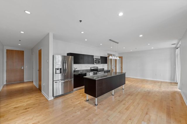3104 W Lake Street 104, Minneapolis, MN 55416