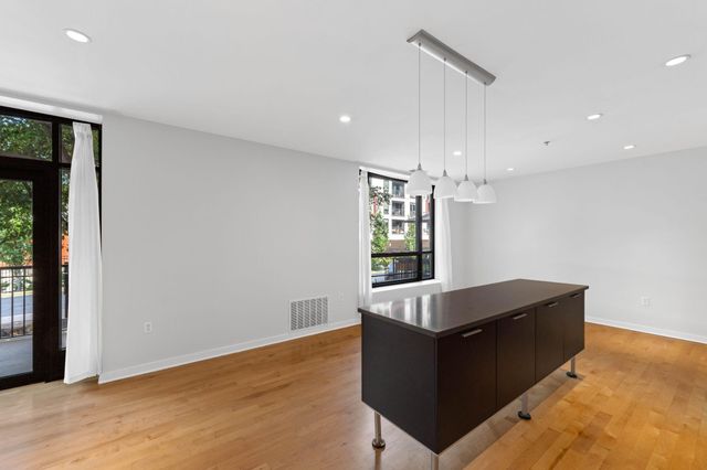3104 W Lake Street 104, Minneapolis, MN 55416
