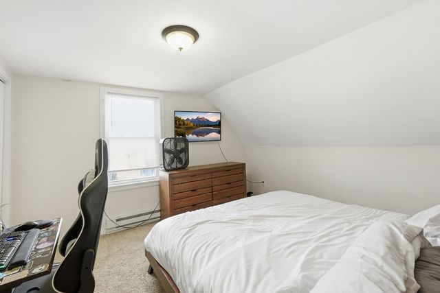 57 Davenport St, Springfield, MA 01119