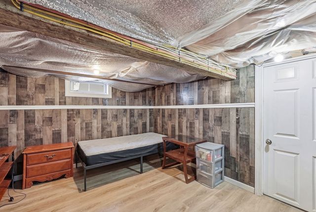 57 Davenport St, Springfield, MA 01119