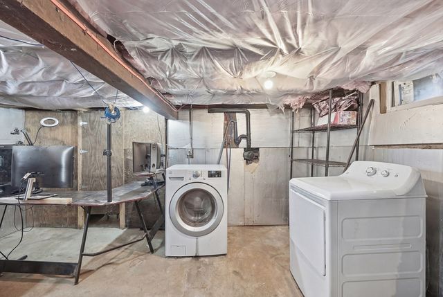 57 Davenport St, Springfield, MA 01119