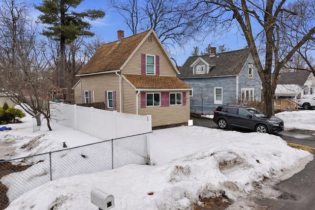 57 Davenport St, Springfield, MA 01119