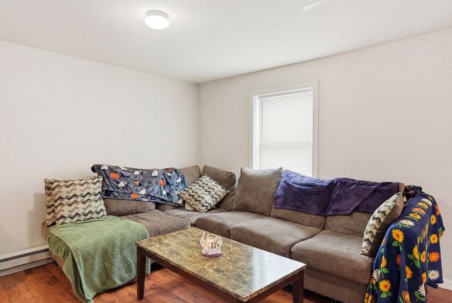 57 Davenport St, Springfield, MA 01119