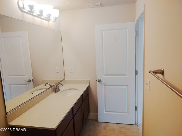 727 Aldenham Lane, Ormond Beach, FL 32174