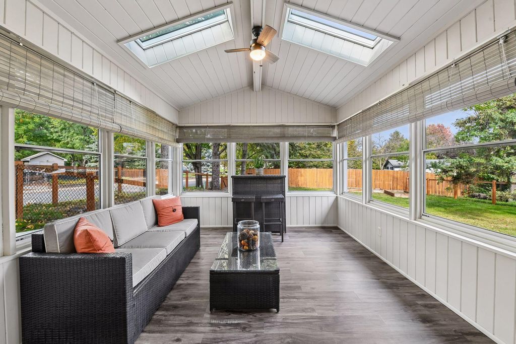 501 Laredo Lane, Chanhassen, MN 55317 — exterior
