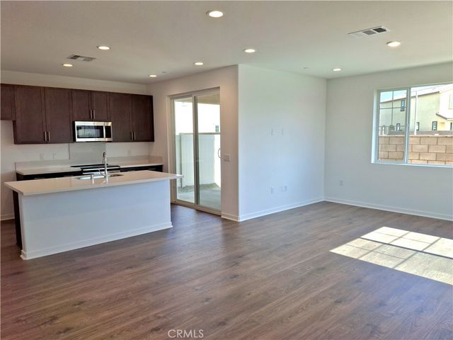 31329 MINERS RIDGE Loop, Winchester, CA 92596