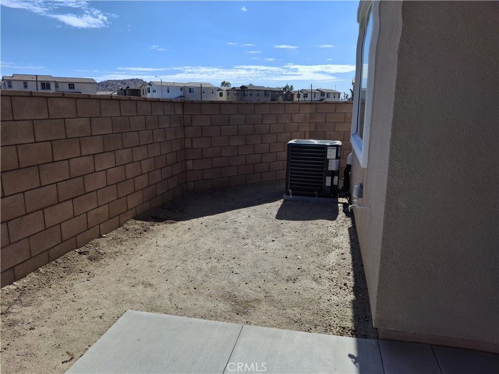 Image 16 of property listing at 31329 MINERS RIDGE Loop, Winchester, CA 92596