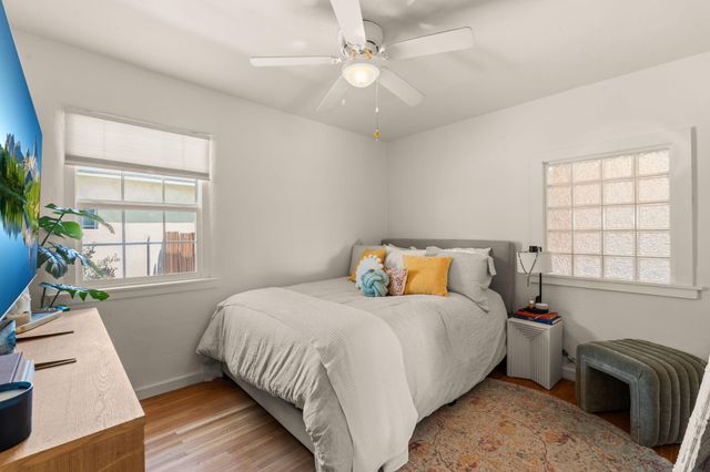 704 TYLER Road NW, Los Ranchos, NM 87107