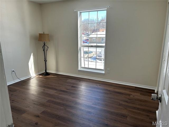 505 N Monroe Street 8, Pacific, MO 63069