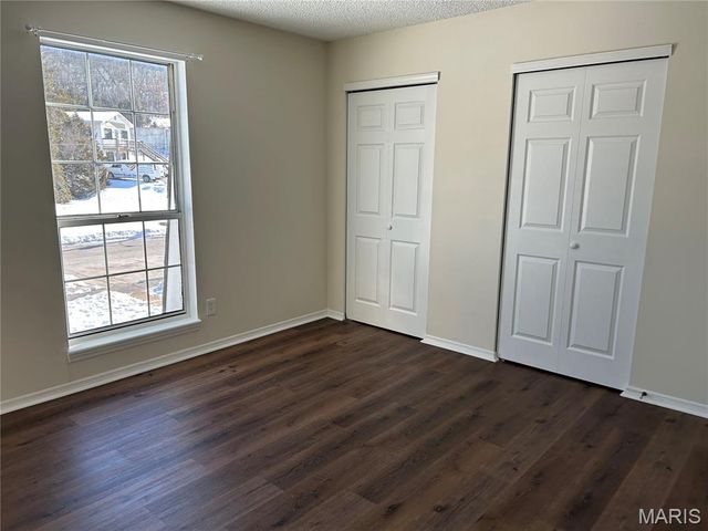 505 N Monroe Street 8, Pacific, MO 63069