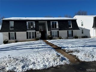 505 N Monroe Street 8, Pacific, MO 63069