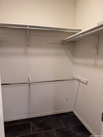 7930 Roanoke Run Apt 1103, San Antonio, TX 78240