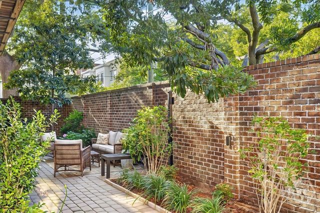 462 Montgomery Street, Savannah, GA 31401