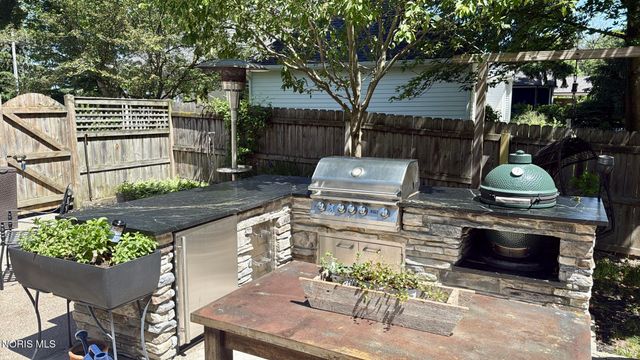 29036 E River Road, Perrysburg, OH 43551