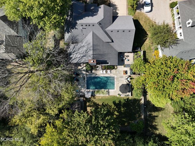 29036 E River Road, Perrysburg, OH 43551