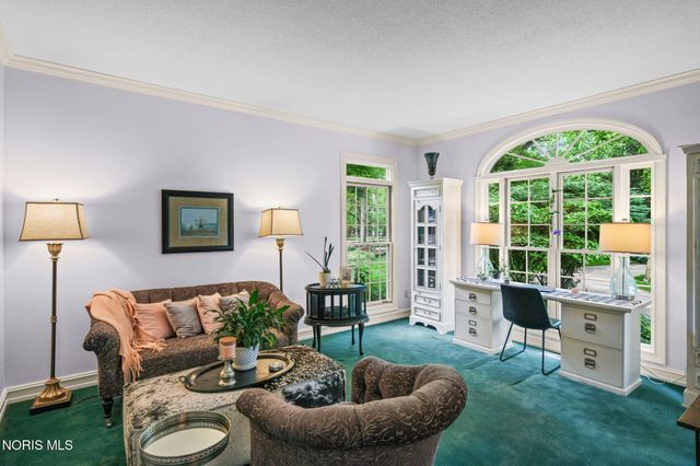 29036 E River Road, Perrysburg, OH 43551