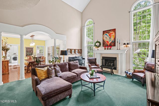 29036 E River Road, Perrysburg, OH 43551