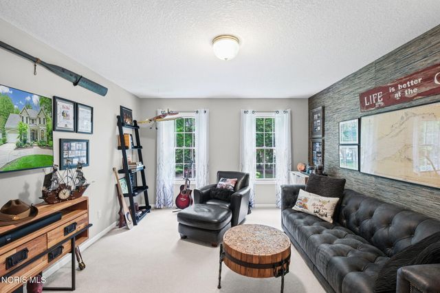 29036 E River Road, Perrysburg, OH 43551