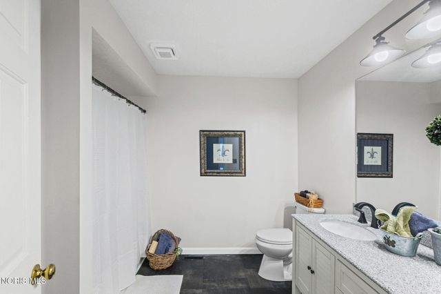29036 E River Road, Perrysburg, OH 43551