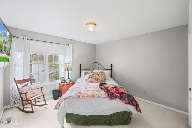 29036 E River Road, Perrysburg, OH 43551