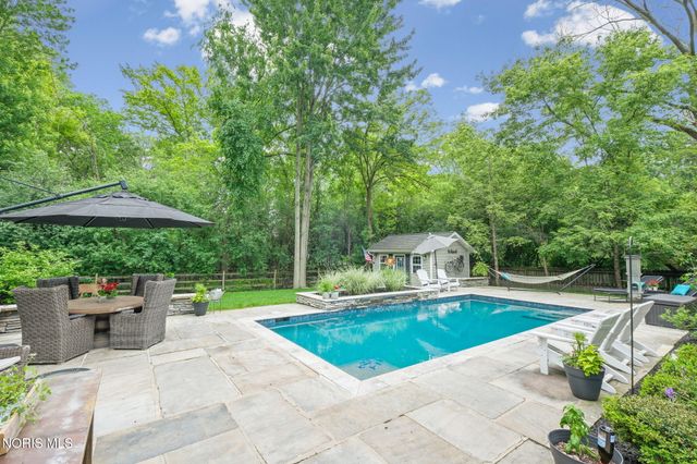 29036 E River Road, Perrysburg, OH 43551