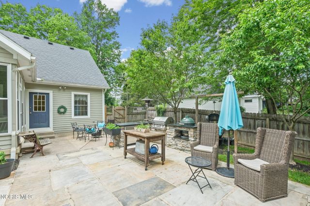 29036 E River Road, Perrysburg, OH 43551