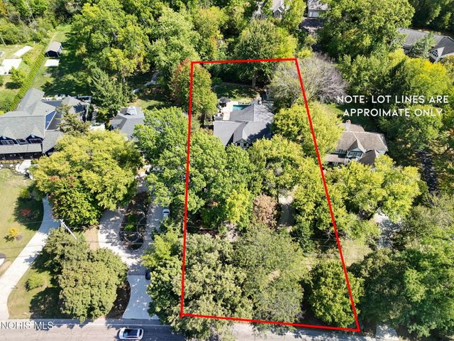 29036 E River Road, Perrysburg, OH 43551