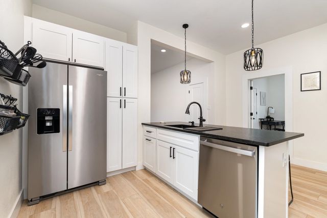 334 S Howard Avenue, Landrum, SC 29356