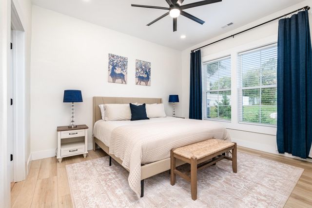 334 S Howard Avenue, Landrum, SC 29356