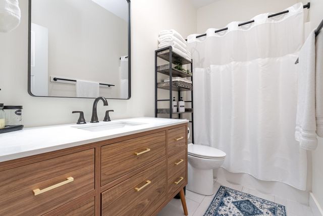 334 S Howard Avenue, Landrum, SC 29356