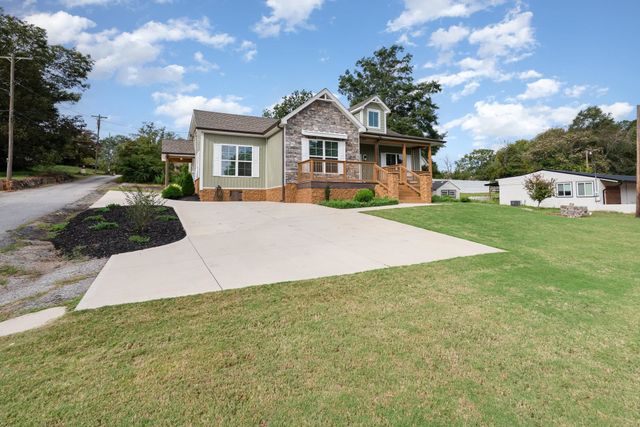 334 S Howard Avenue, Landrum, SC 29356