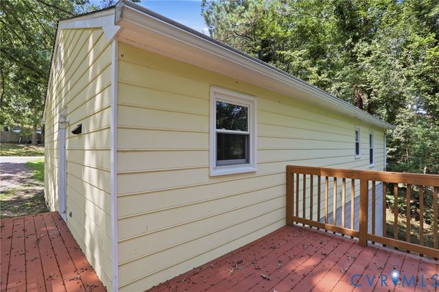 11307 Great Branch Dr, Chester, VA 23831
