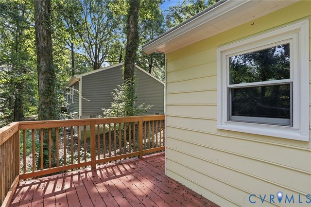 11307 Great Branch Dr, Chester, VA 23831