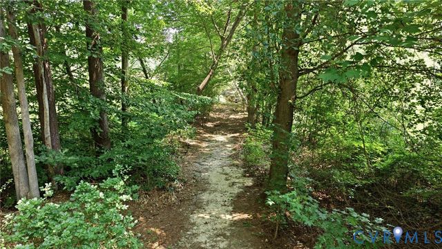11307 Great Branch Dr, Chester, VA 23831