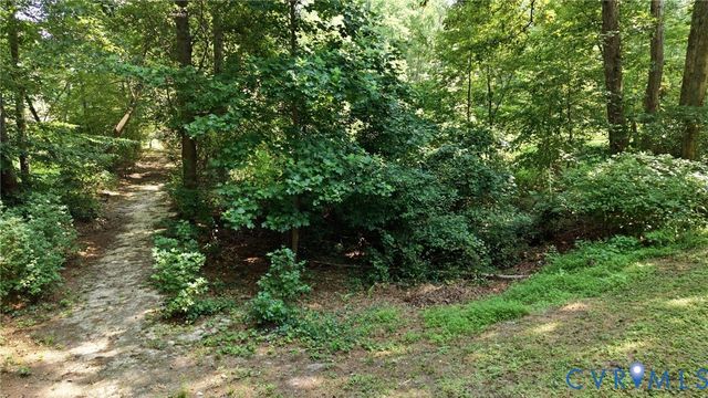 11307 Great Branch Dr, Chester, VA 23831