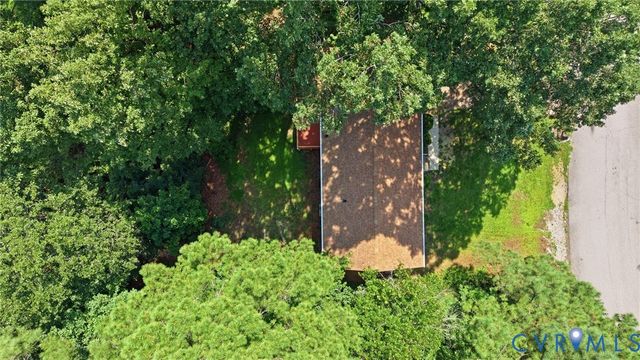 11307 Great Branch Dr, Chester, VA 23831