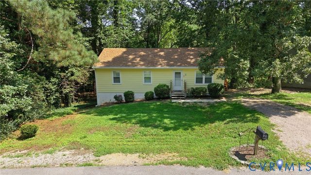 11307 Great Branch Dr, Chester, VA 23831