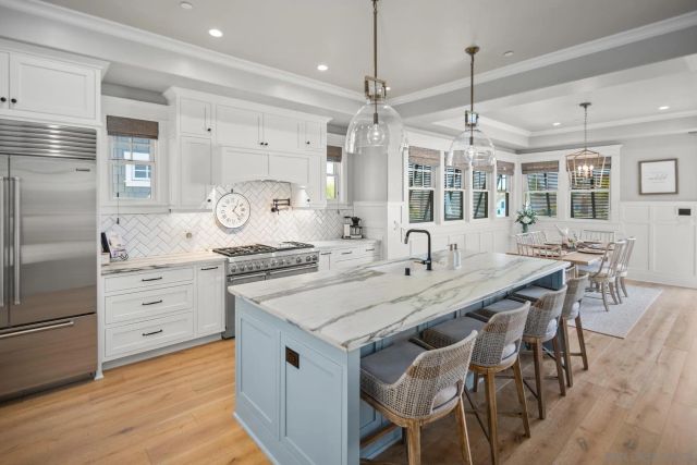 1048 Isabella Ave, Coronado, CA 92118