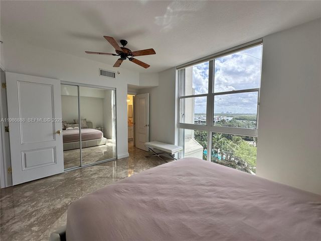 6051 N Ocean Dr 704, Hollywood, FL 33019