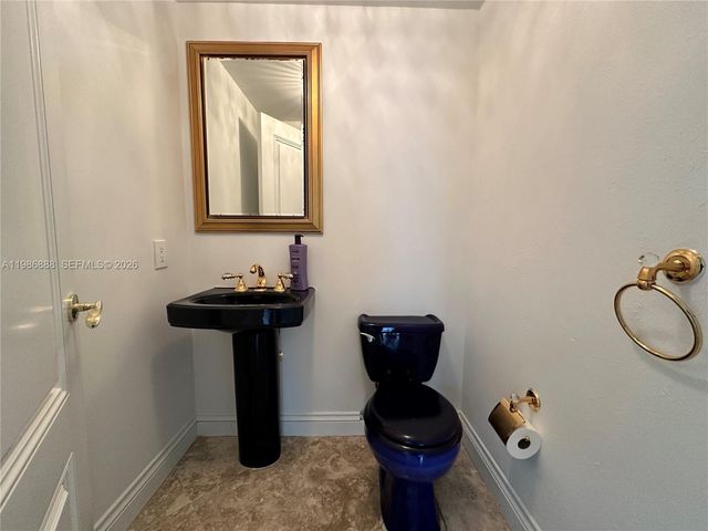 6051 N Ocean Dr 704, Hollywood, FL 33019