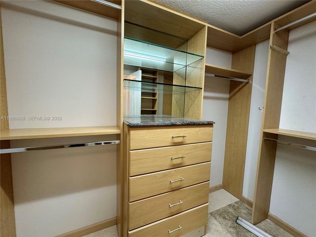 6051 N Ocean Dr 704, Hollywood, FL 33019