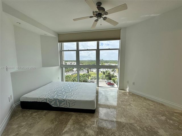 6051 N Ocean Dr 704, Hollywood, FL 33019