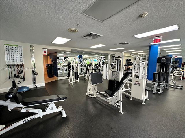 6051 N Ocean Dr 704, Hollywood, FL 33019
